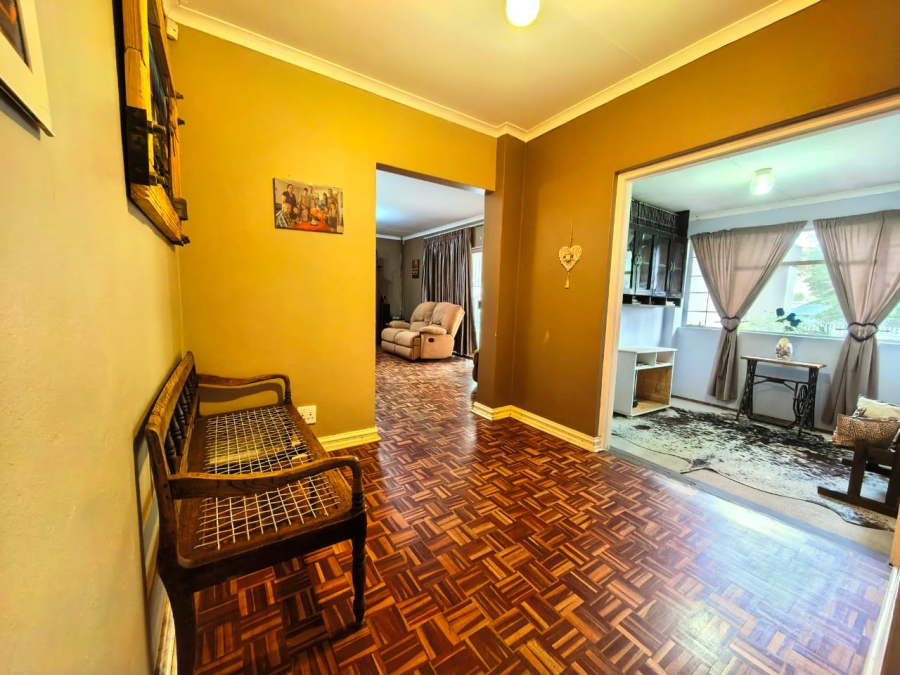 5 Bedroom Property for Sale in Vaalpark Free State